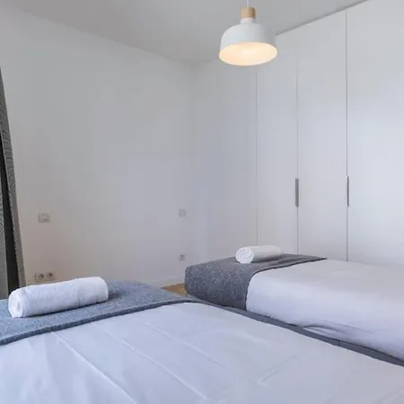 Campolide 2 Bedroom Delight By Innkeeper * Lizbona
