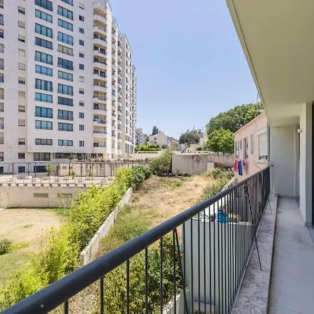 Campolide 2 Bedroom Delight By Innkeeper Lisboa