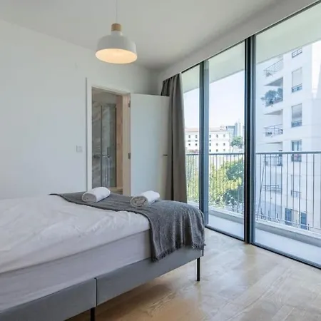 Campolide 2 Bedroom Delight By Innkeeper アパート
