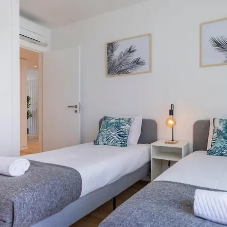 Campolide 2 Bedroom Delight By Innkeeper アパート *