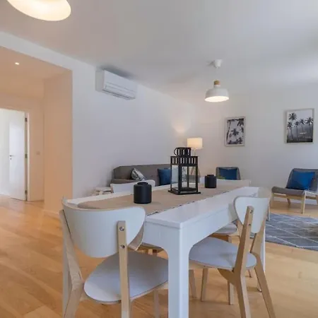 Campolide 2 Bedroom Delight By Innkeeper Апартаменти Лісабон
